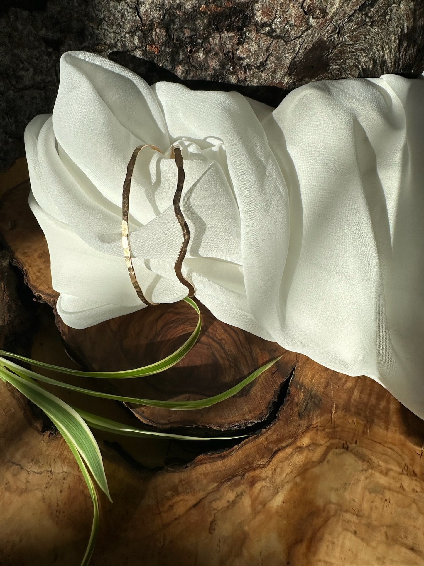 White Caps Bangle Set