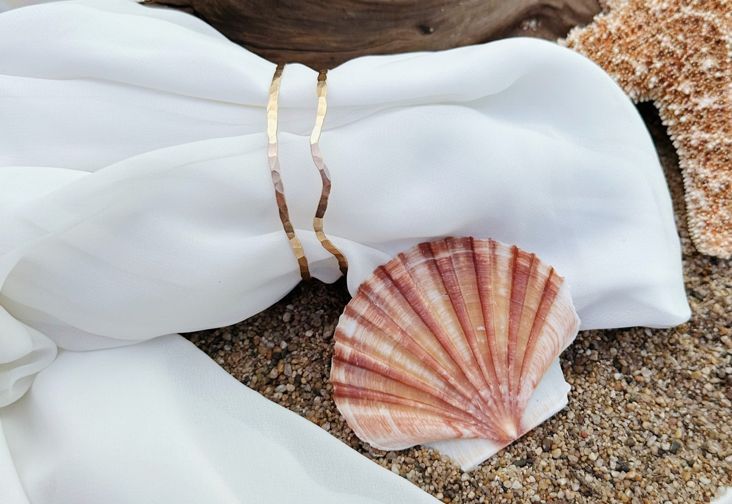 White Caps Bangle Set
