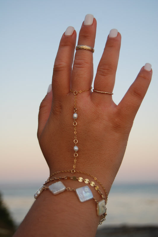 Sirena Hand Chain